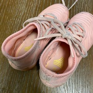 Girls pink indoor soccer cleats